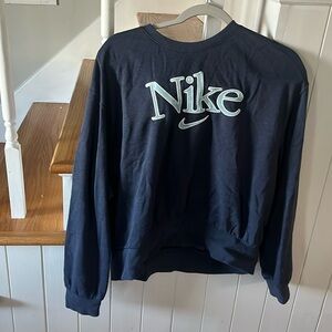 Nike sweatshirt size youth girls xL